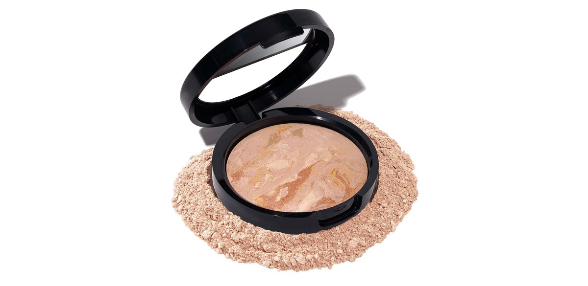 LAURA GELLER NEW YORK Baked Balance-n-Brighten Color Correcting Powder Foundation LAURA GELLER NEW YORK Baked Balance-n-Brighten Color Correcting Powder Foundation