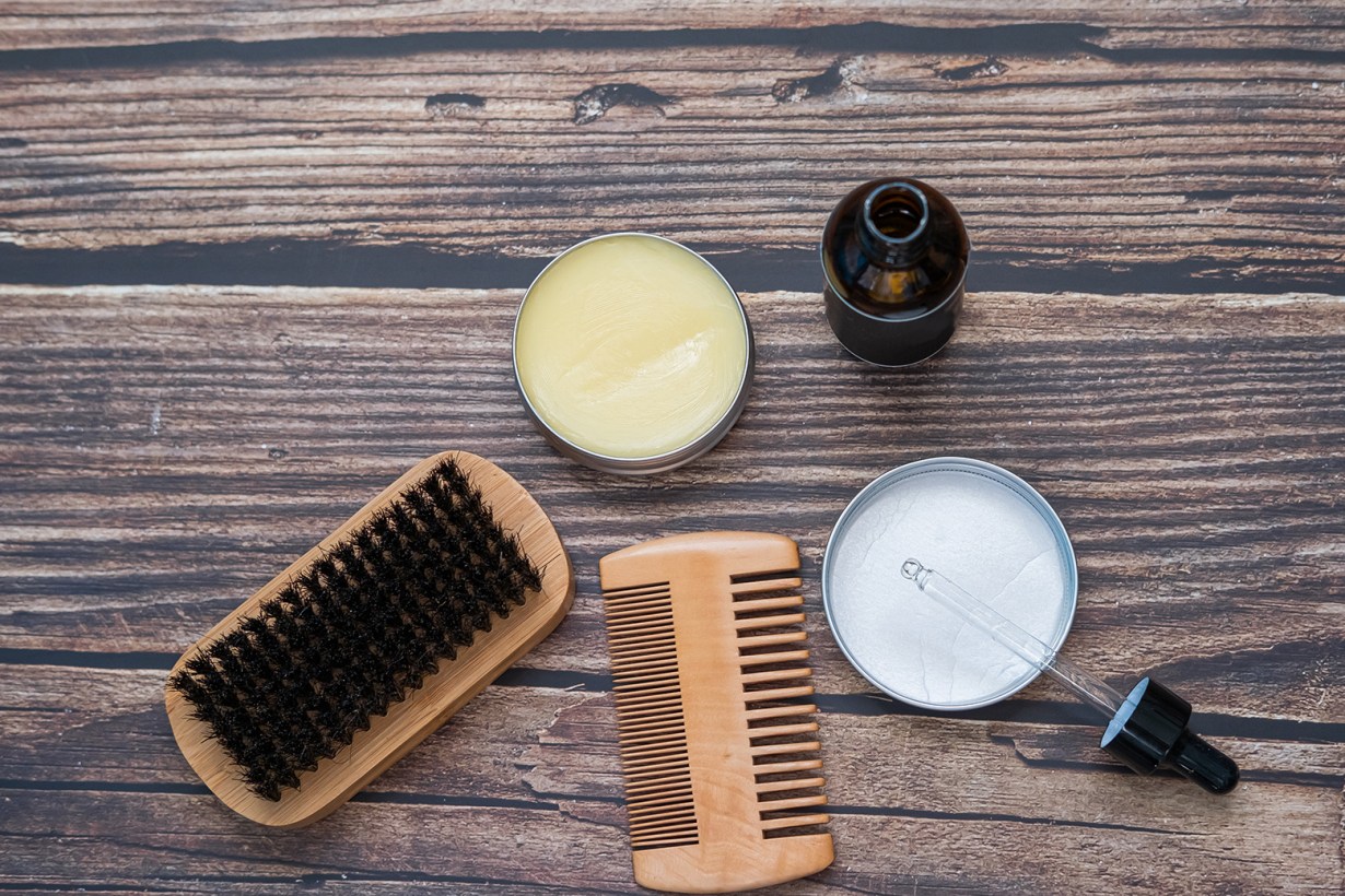 beard grooming and growth kit