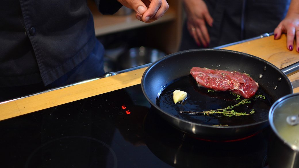 5 Best Induction Pan Sets Aug. 2021 BestReviews