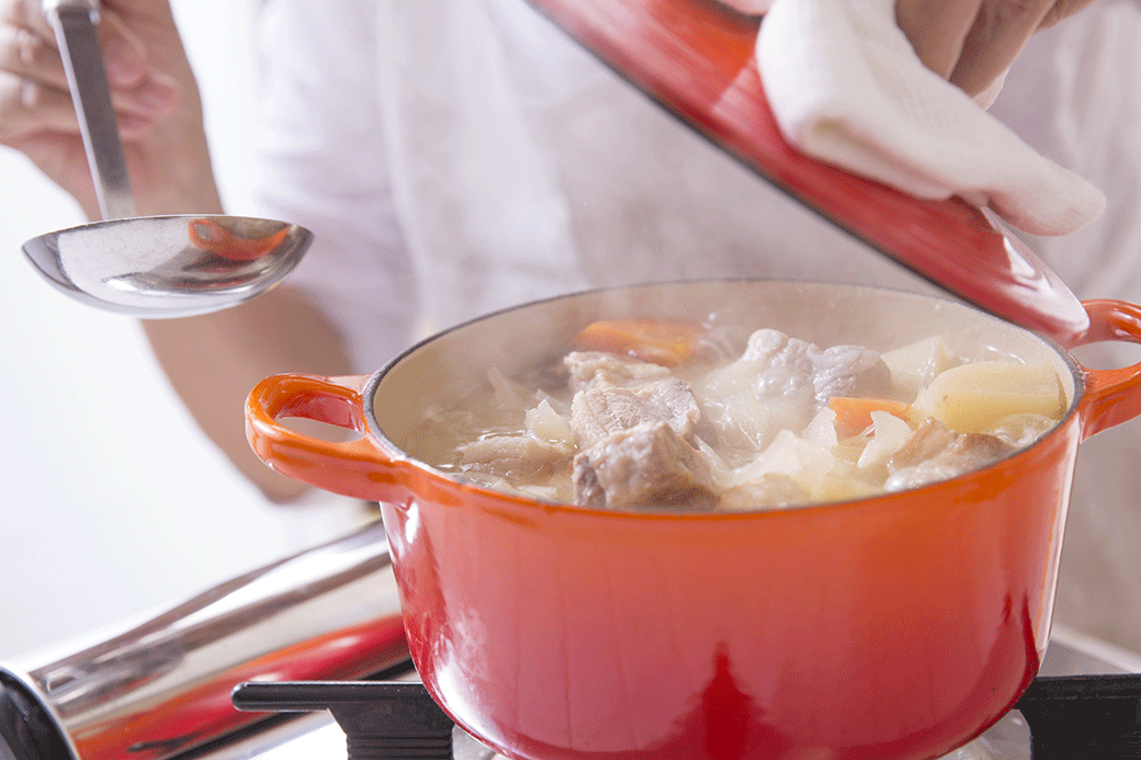 Lodge Enamel Cast Iron Paella Pan and Braiser. : r/BuyItForLife