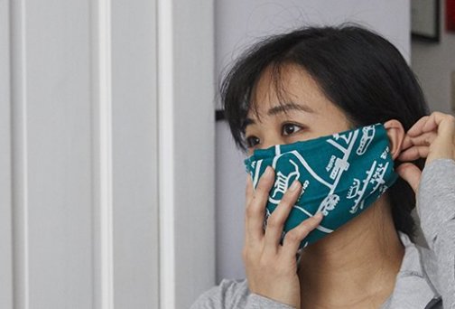 How to make a DIY no-sew face mask