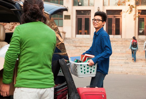 Best gifts to prep your high school grad's dorm room