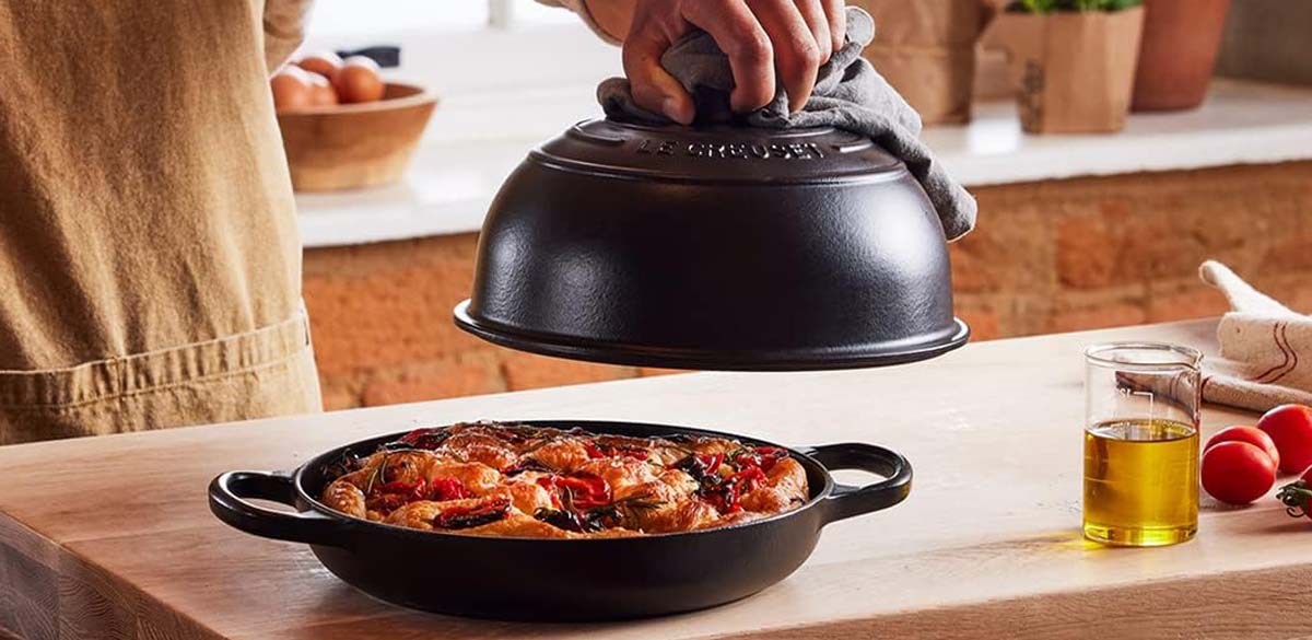 Le Creuset Enameled Cast Iron Signature Round Bread Oven