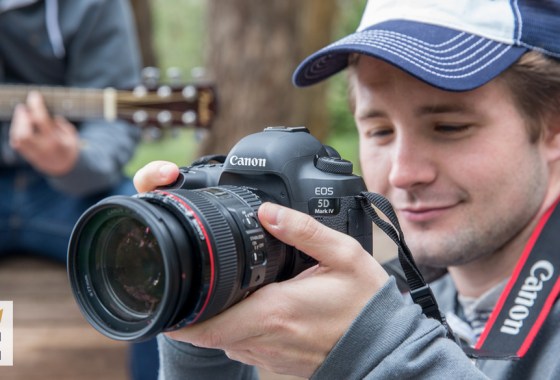 Mirrorless camera vs. DSLR: Which should I get?