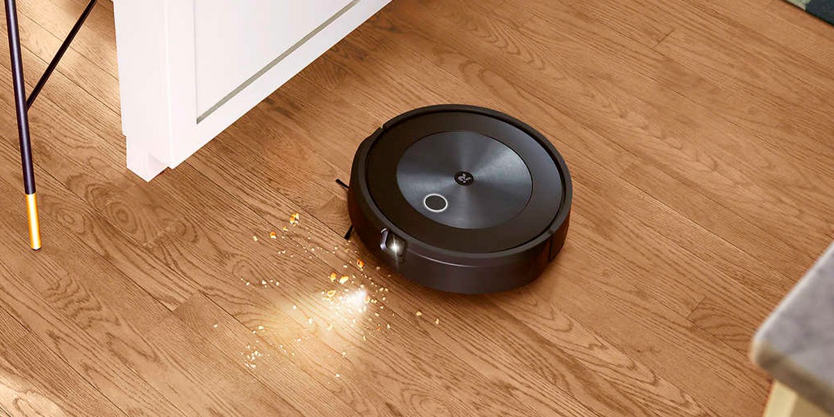 Roomba i8+ vs. j8+: Which is best for you?