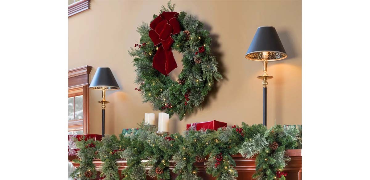 The Holiday Aisle Faux Lighted Mixed Assortment 24'' Wreath