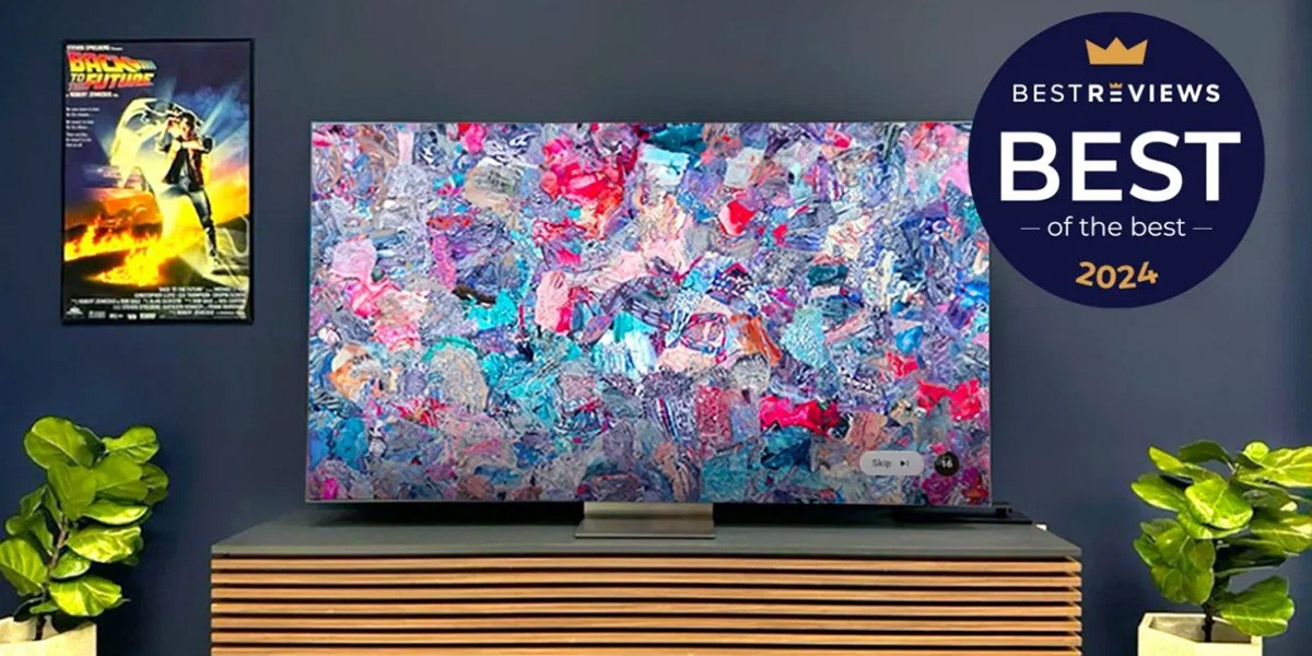 Samsung QN900D 8K QLED on console