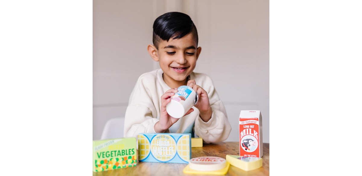 Melissa &amp; Doug Fridge Food Wooden Play Food Set