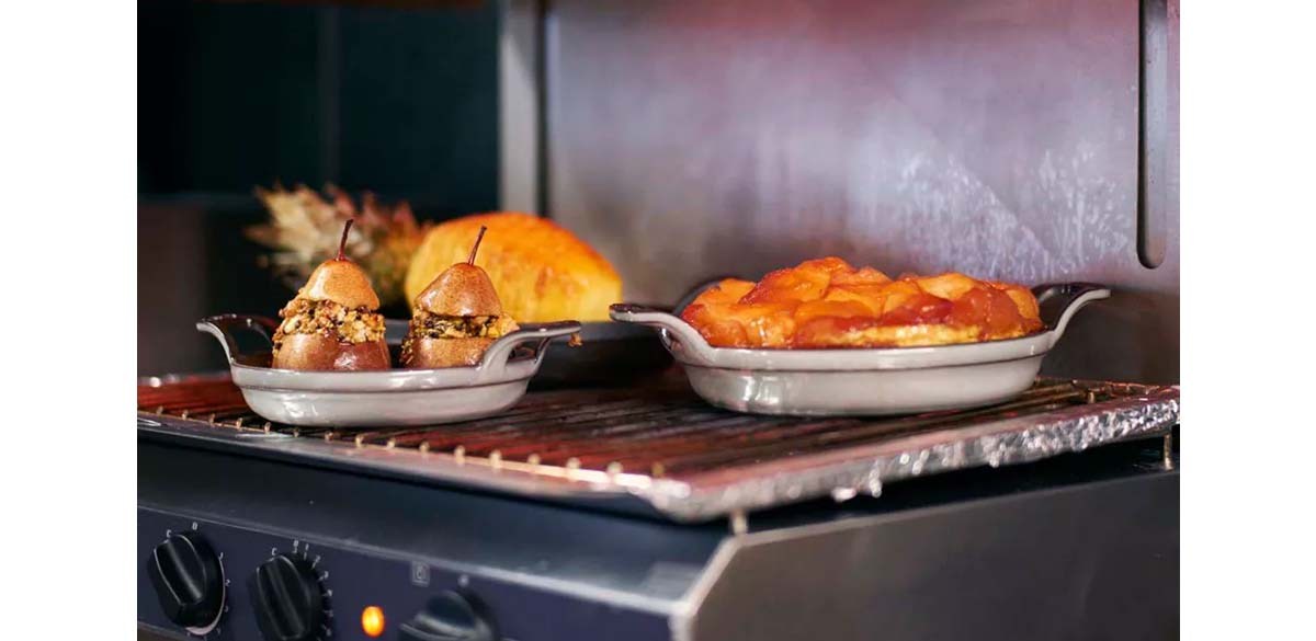 STAUB Cast Iron Oval Baking Dish