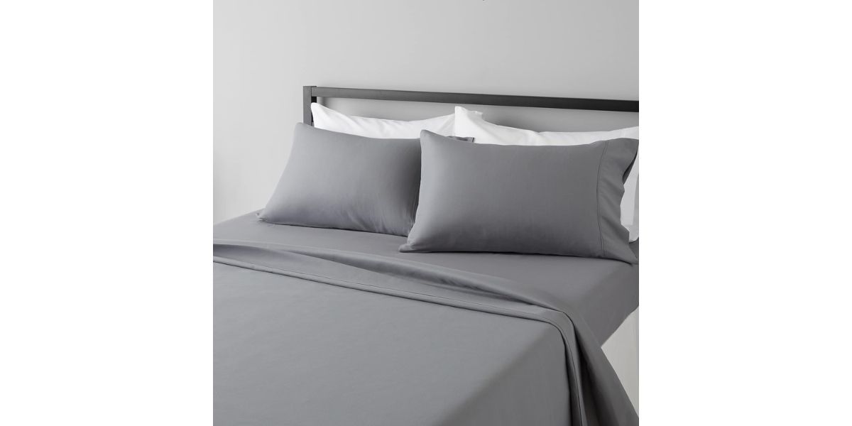 Amazon Basics Lightweight Super Soft Sheet Set