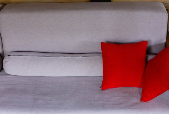 Best red throw pillow
