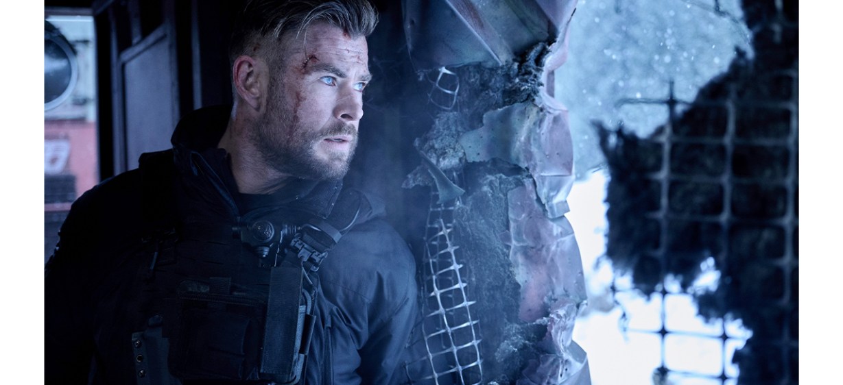 Chris Hemsworth as Tyler Rake Chris Hemsworth as Tyler Rake