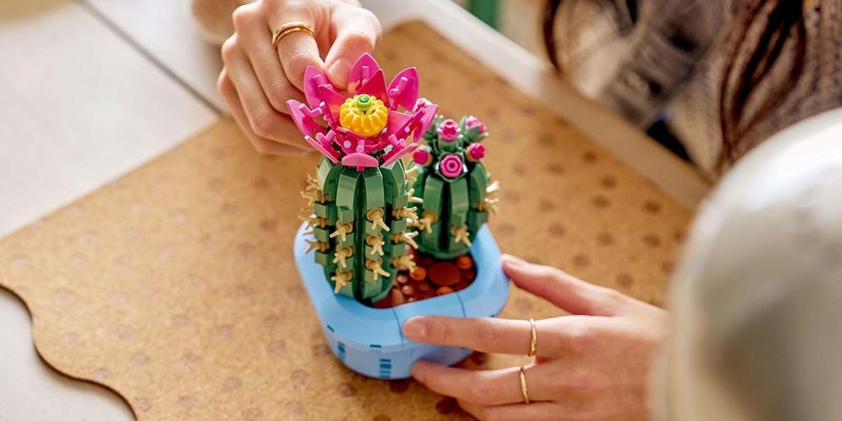LEGO Botanicals Flowering Cactus Building Toy