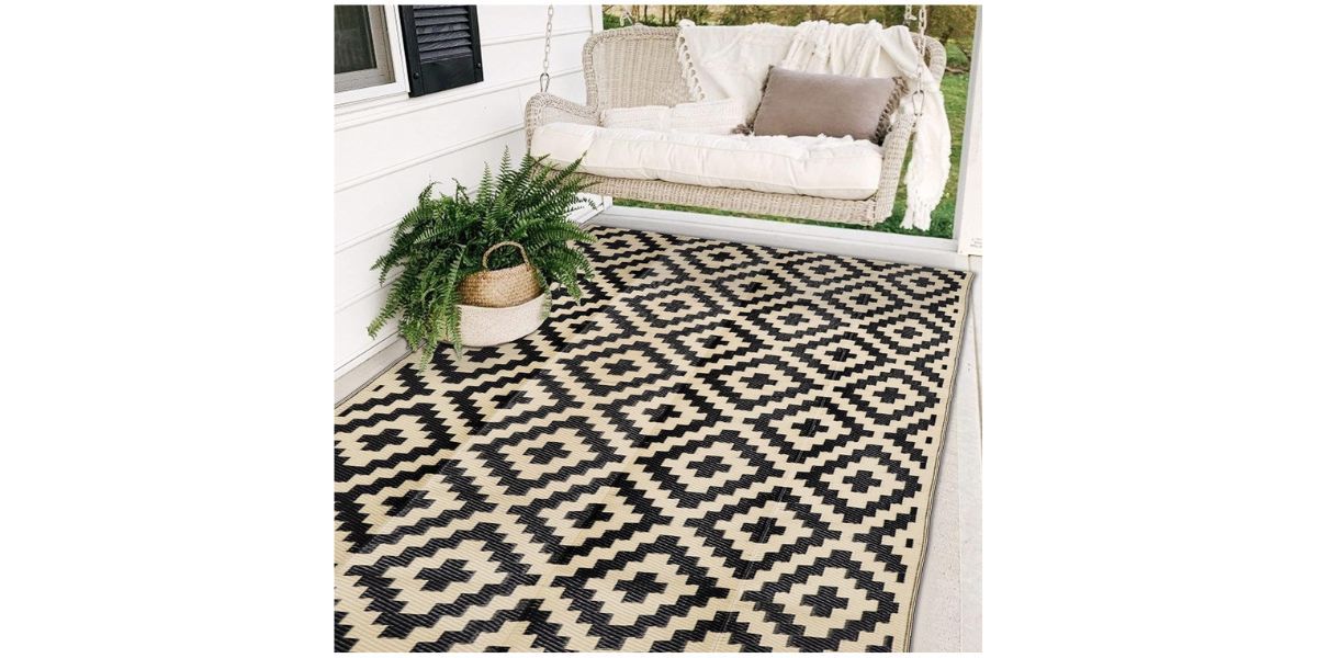 SAND MINE Waterproof Outdoor Rug