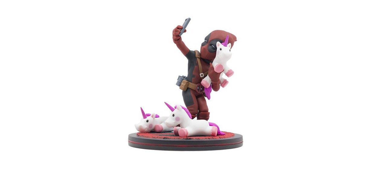 Quantum Mechanix Deadpool Unicorn Selfie Q-Fig Max Toons Figure